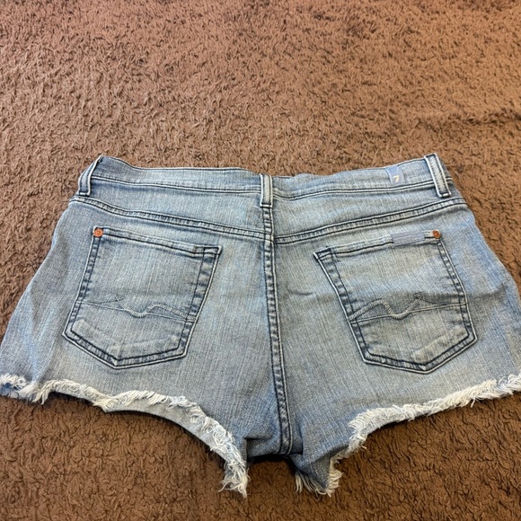7 For All Mankind Denim Jean Shorts Light Wash Cut Off Distressed High Rise 30 - Picture 2 of 7